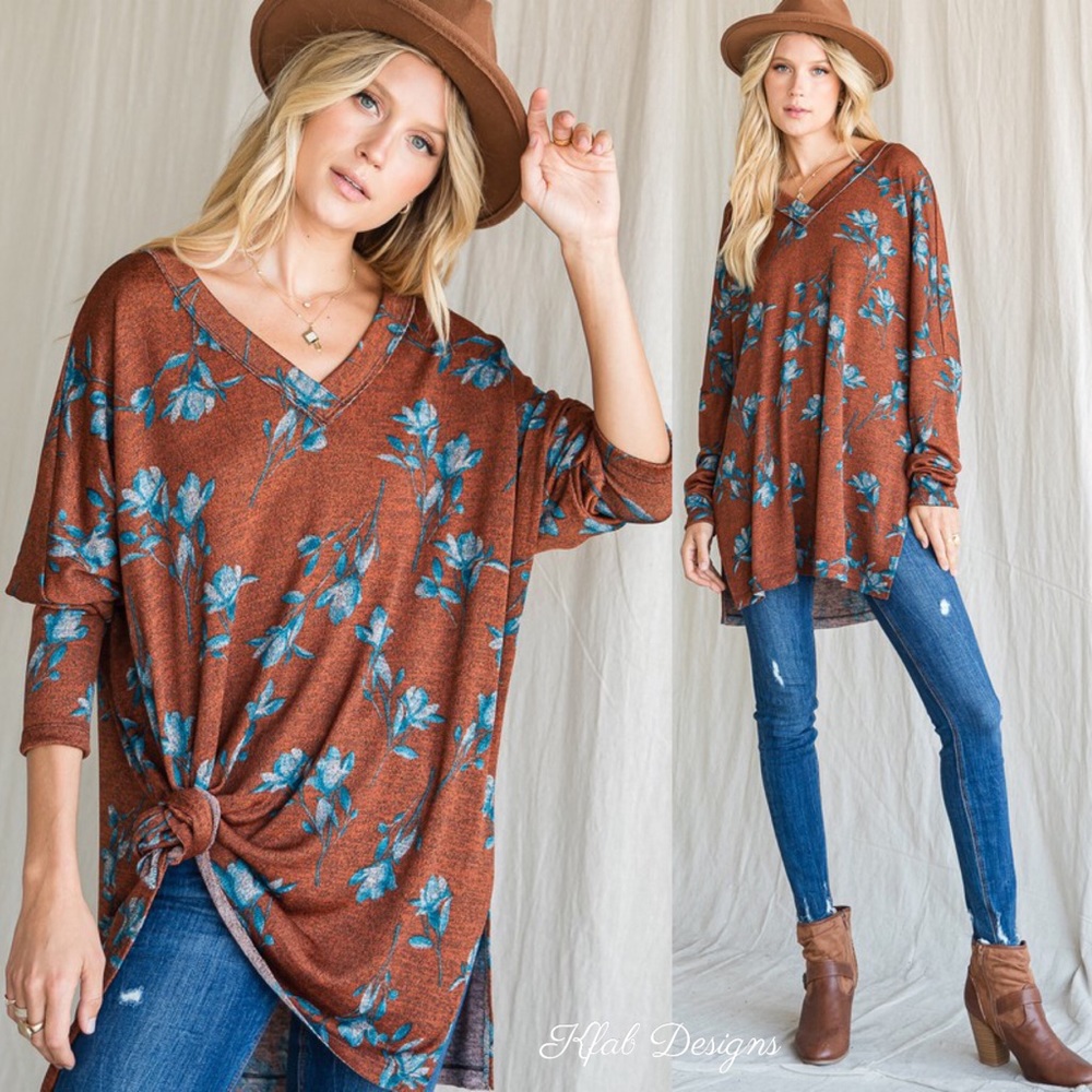LAST 1! V Neck OVERSIZED Rust/Blue Floral Print Relaxed Fit Side Slit Detail Top - Picture 2 of 7